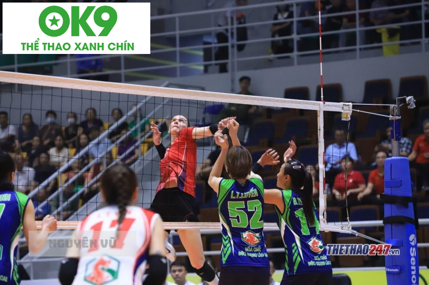 Cầu thủ Thái Bình tấn công