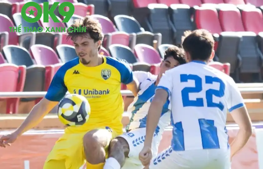 Trận đấu mang tính chất sinh tử cho cả hai đội khi mỗi điểm số đều ảnh hưởng trực tiếp đến cuộc đua trụ hạng